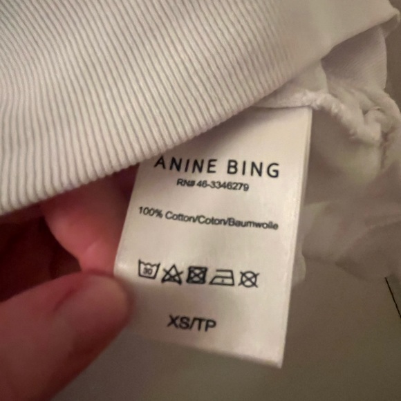 Anine Bing Empowerment Ramona Crewneck - Picture 3 of 4